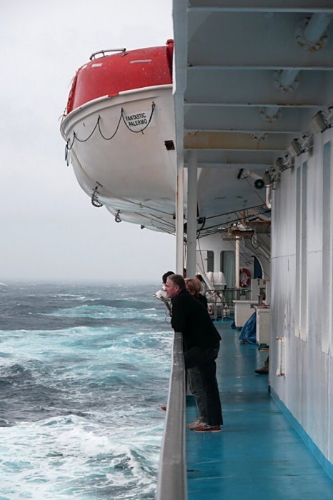 découvrez notre guide complet sur les bateaux reliant tanger à sète. retrouvez toutes les informations sur les cabines, les services à bord et les meilleures astuces pour profiter pleinement de votre traversée.